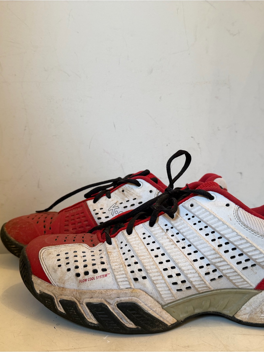 K-Swiss Bigshot Light 2.5 Red & White Athletic Tennis Shoes